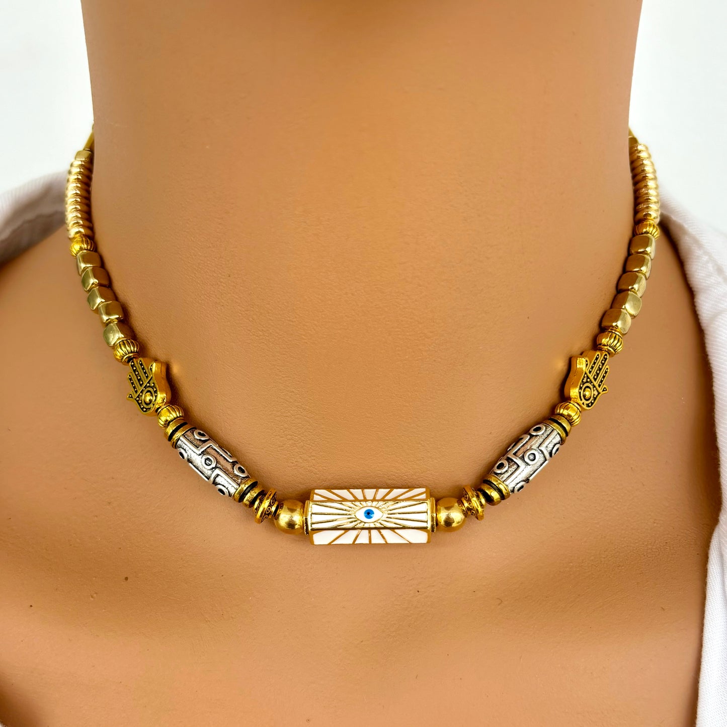 Light and Gold Necklace